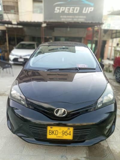 Toyota Vitz 2014