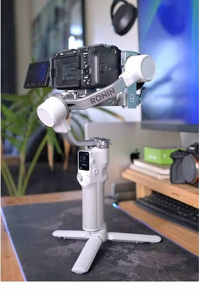Dji Ronin Rs4 Mini Brand New Just Box Opended With Box And All Accesor