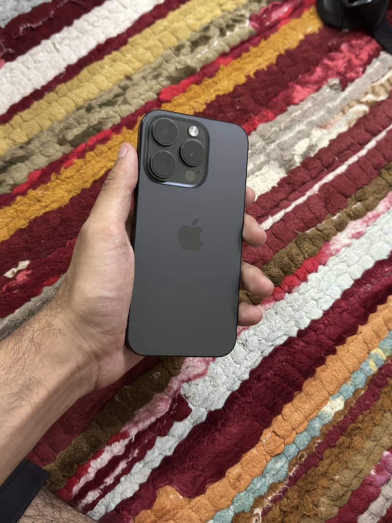 Apple iPhone 15 Pro 0