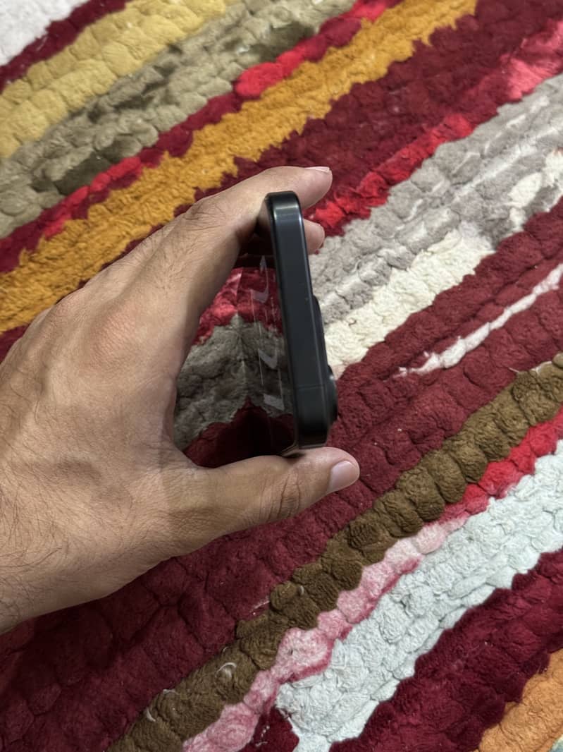 Apple iPhone 15 Pro 5