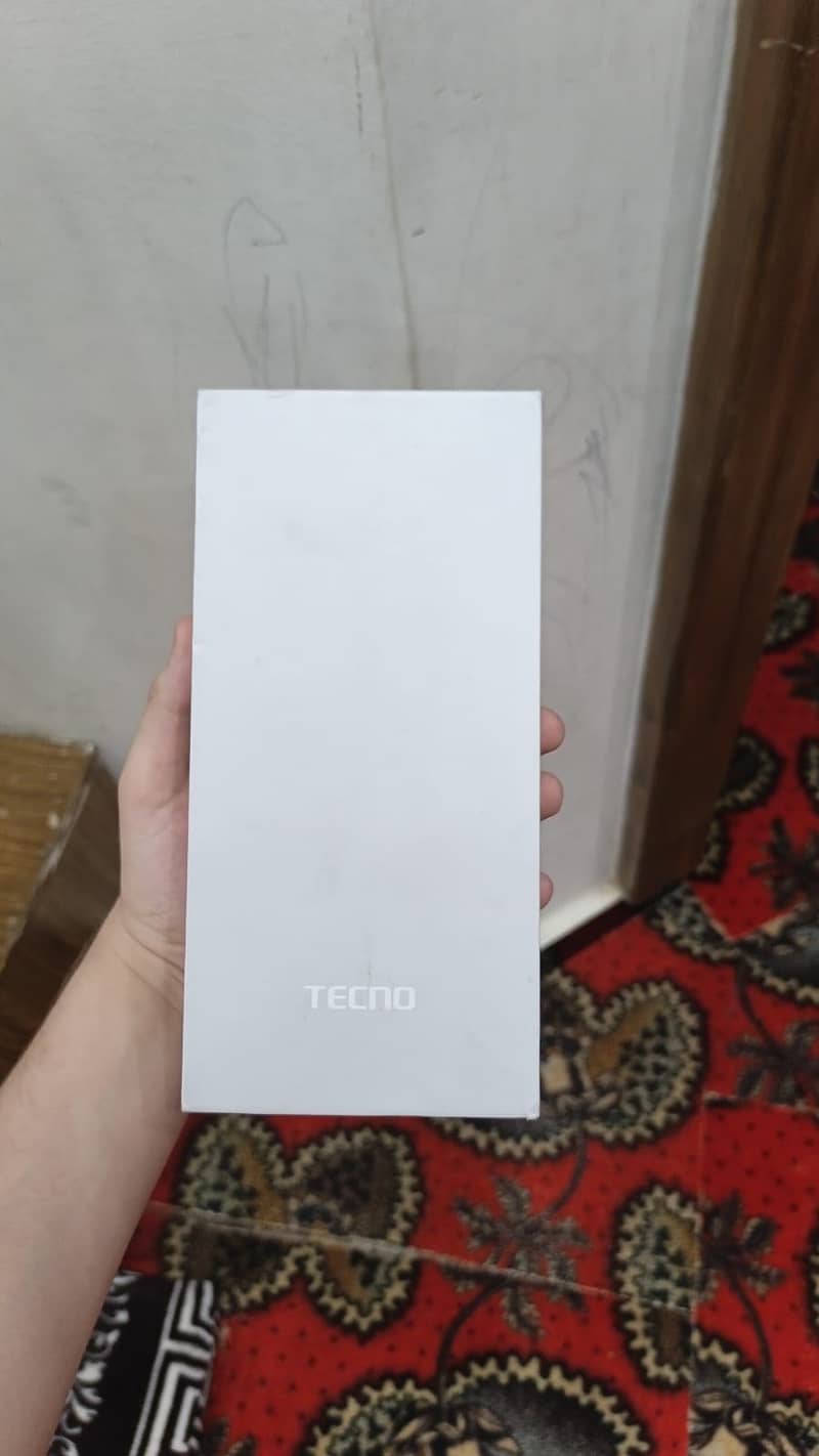 Tecno CAMON 40 Pro 5