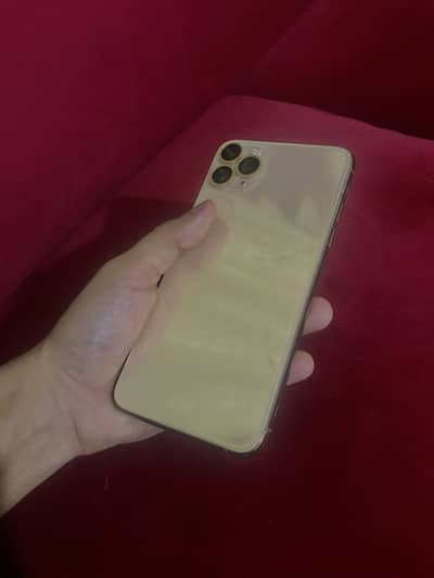iPhone 11 ProMax  (sell + exchange possible)