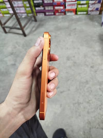 Apple iPhone XR converte 17 pro