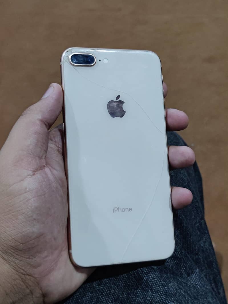Apple iPhone 8 Plus 0