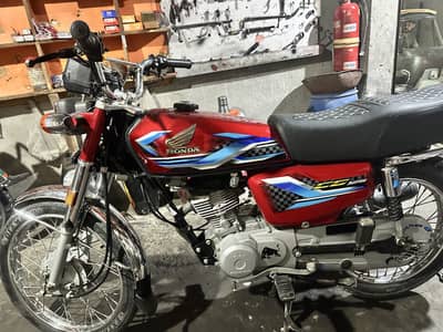 Honda 125 for sale seal to seal 10/10