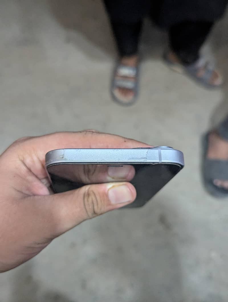 Apple iPhone 14 plus 3