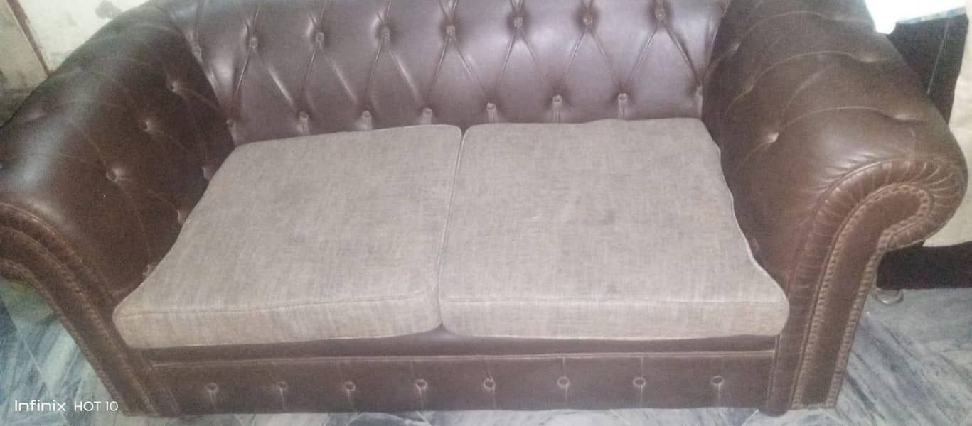 Dewan sofa 2