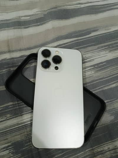 Apple iPhone 13 Pro 99% Battery Health