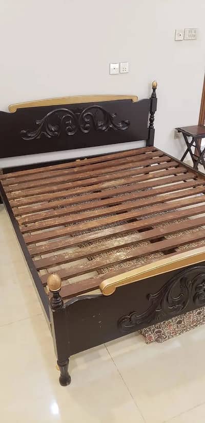 Bed pure shisham