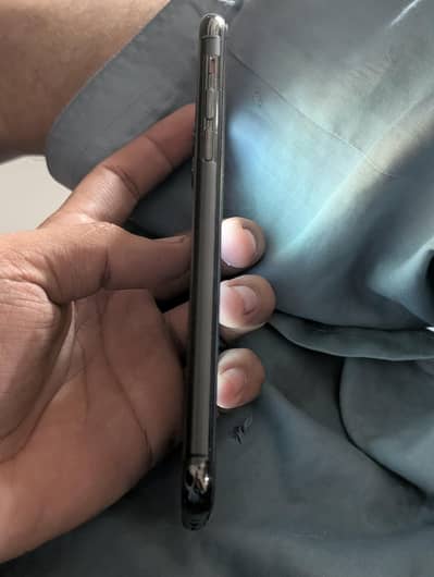 Apple iPhone 11 Pro Max factory unlocked