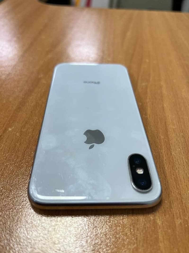 Apple iPhone X 2