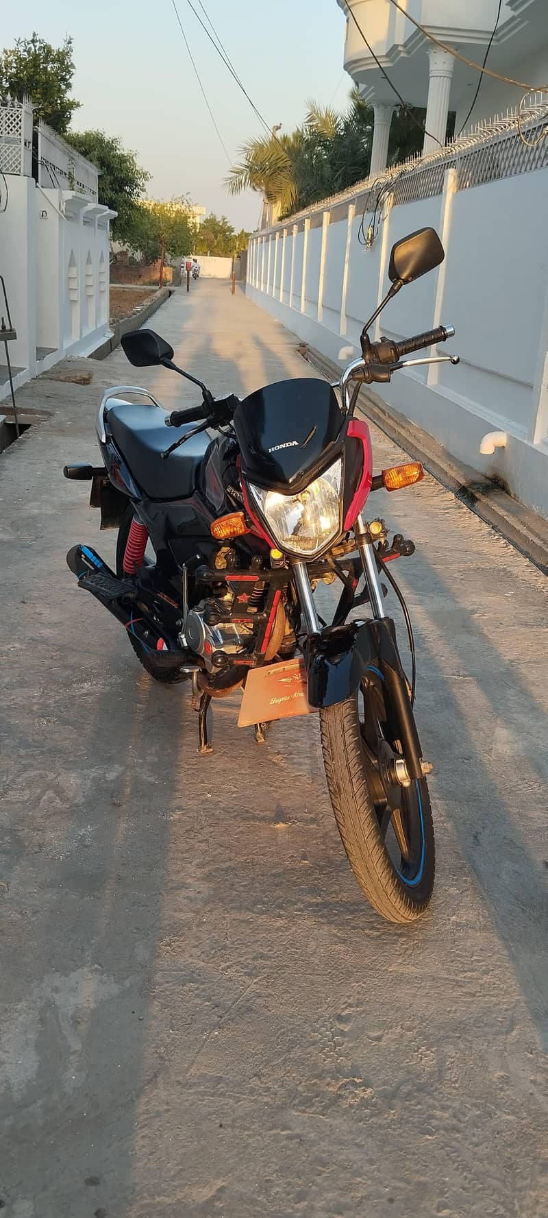 hunda cb125f 3