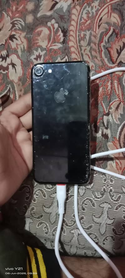 Apple iPhone 7
