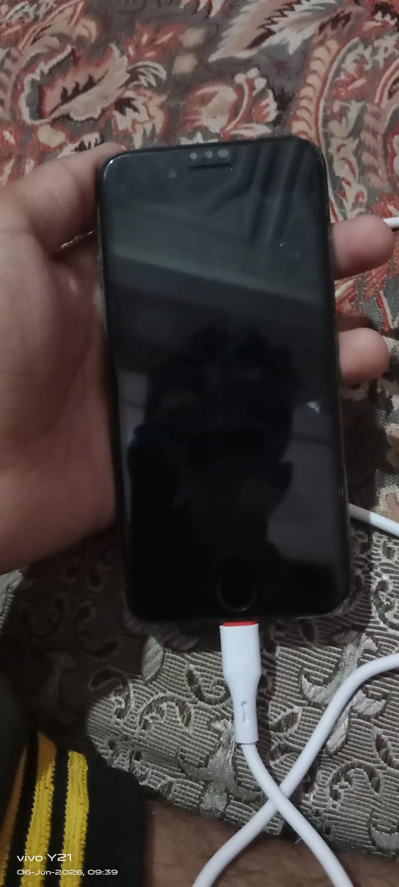 Apple iPhone 7 1