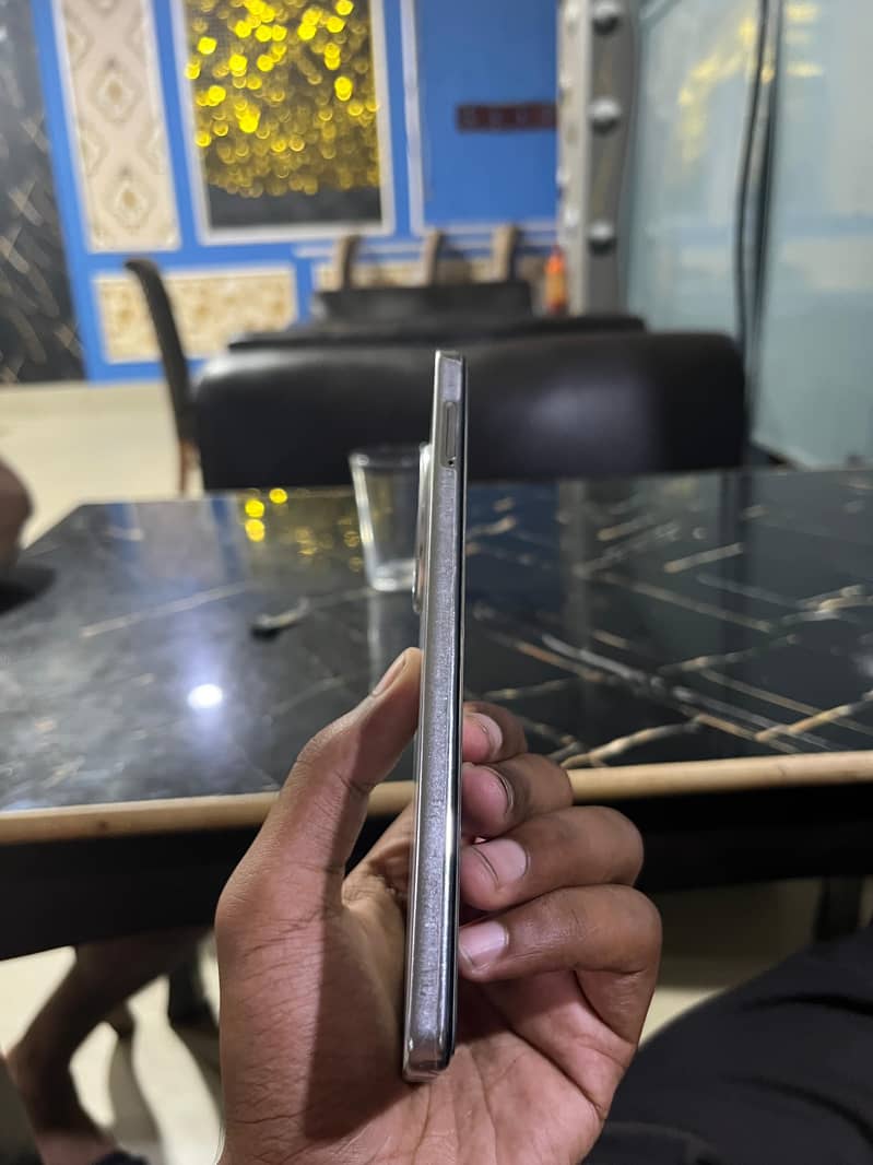 Tecno CAMON 30 1