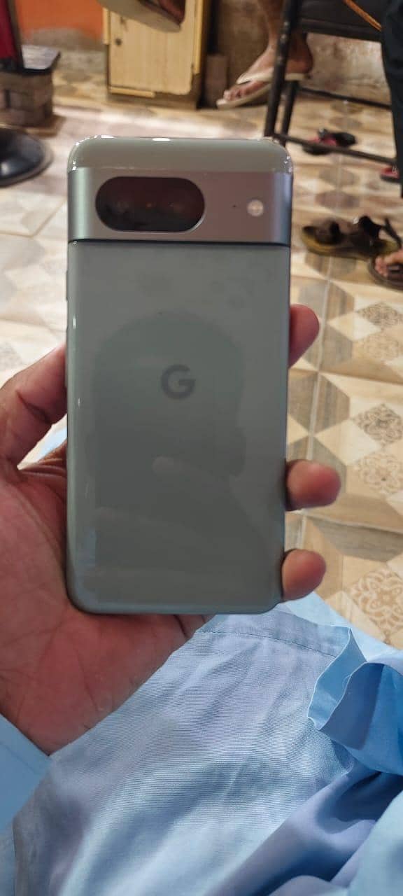 Google Pixel 8 1
