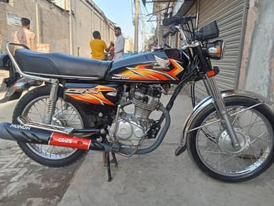 Honda 125 model 2021; nmbr All Punjab bio on the spot