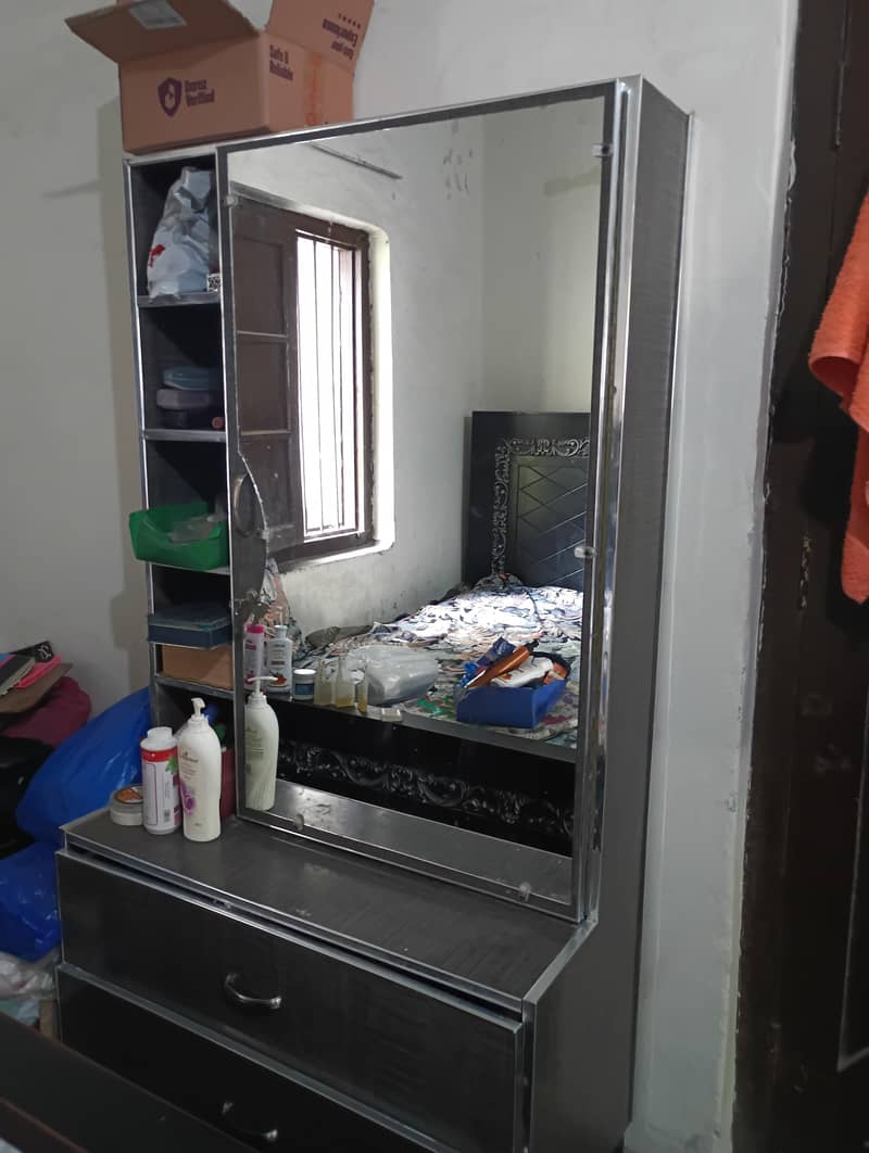 King Size Bed With Dressing Table 8