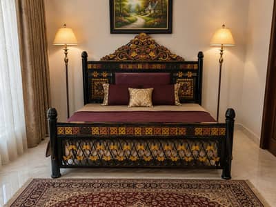 Luxury Heavy Iron Bed - Designer Headboard – Strong Metal Frame