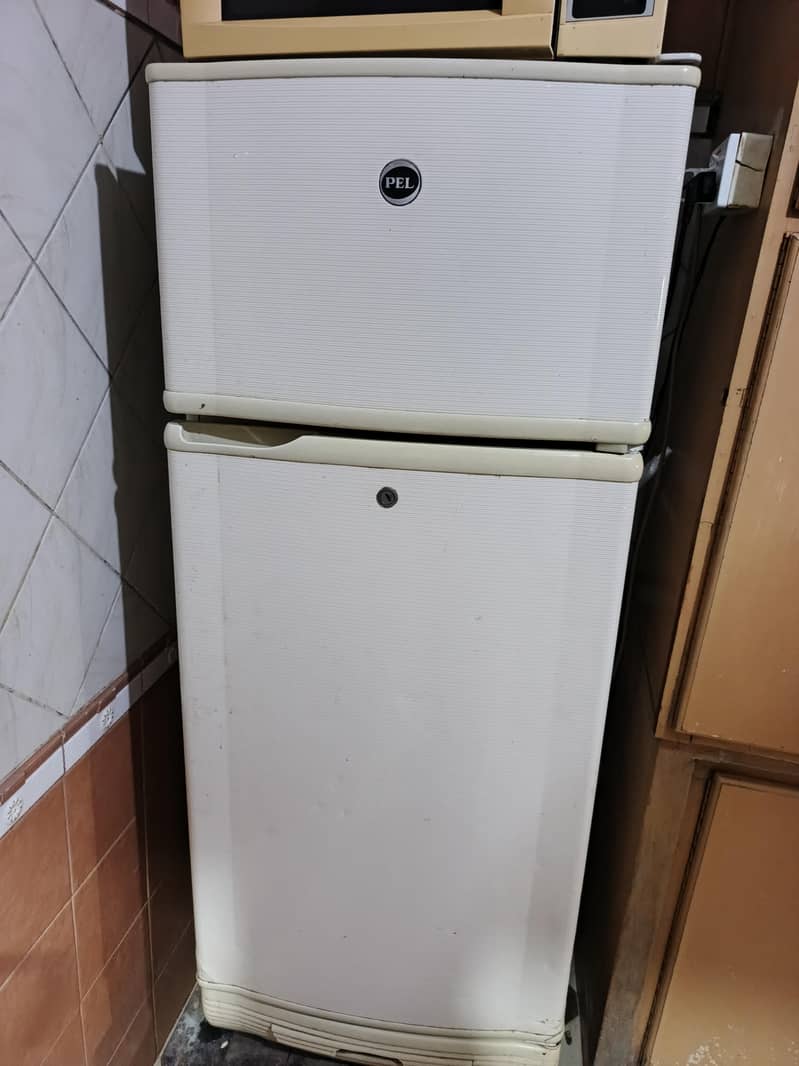 PELL REFRIGERATOR 0