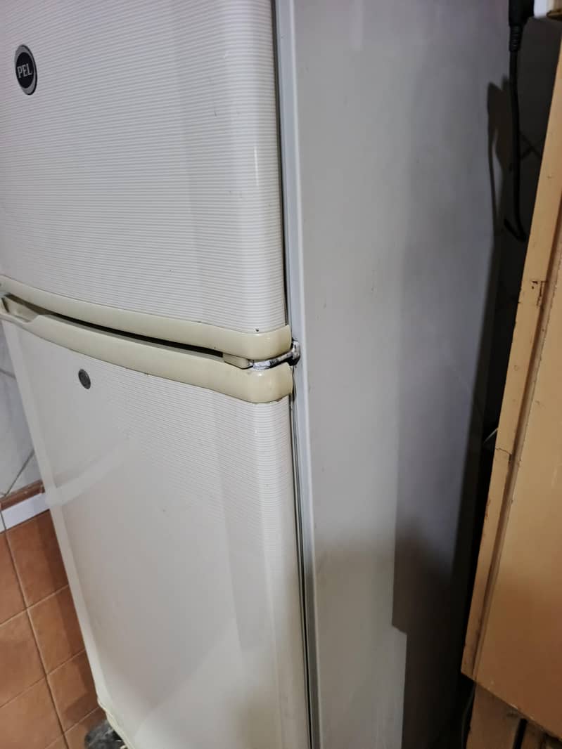 PELL REFRIGERATOR 1