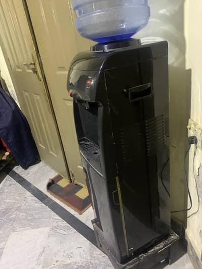 Water dispenser