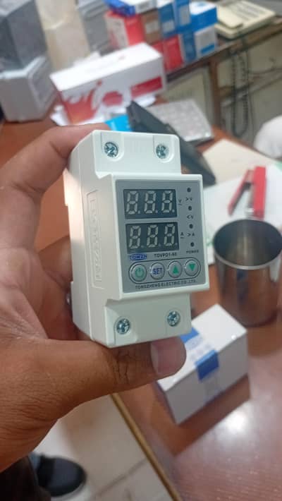 Tomzn Current Voltage Protection