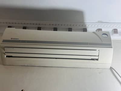 Well maintained split AC for sale