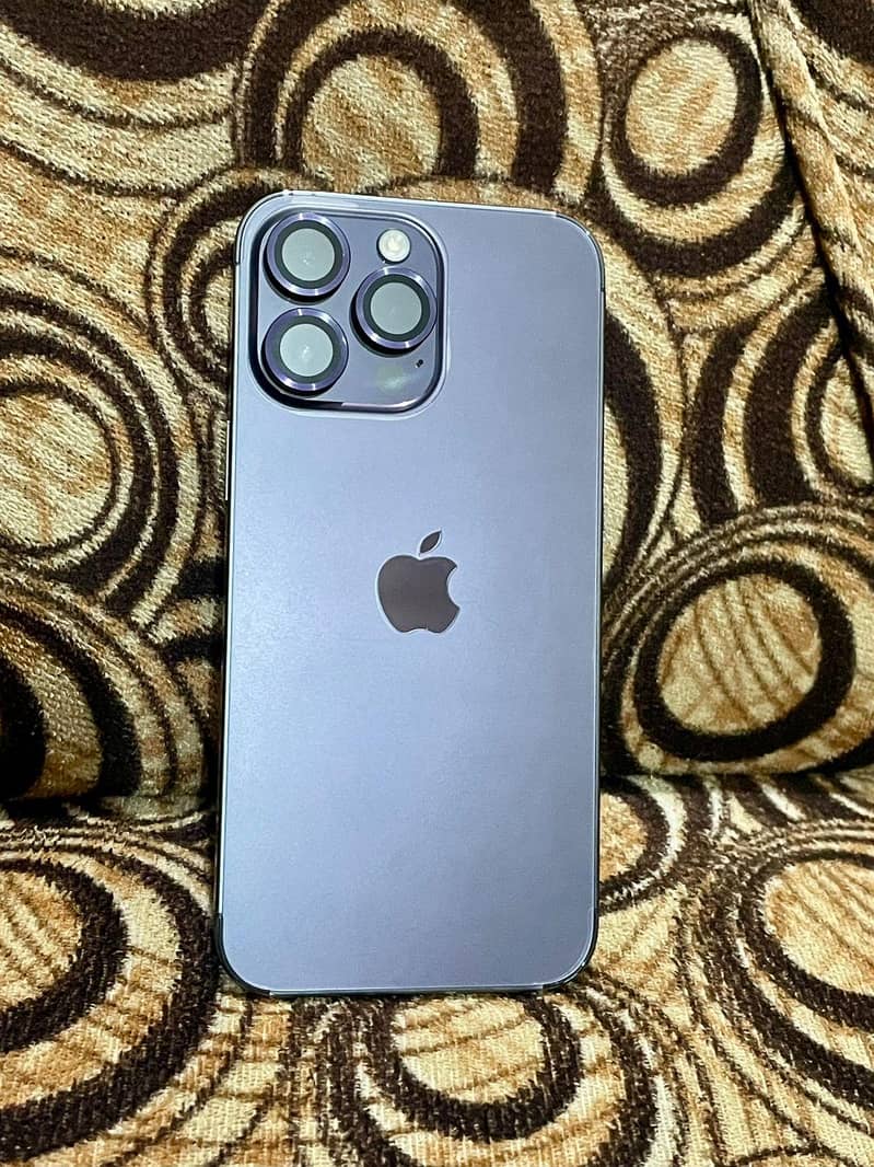 iPhone 14 Pro Max 1