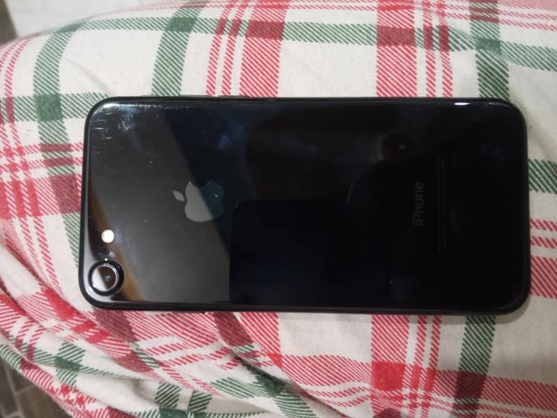 Iphone 7 10/10 Condition 12