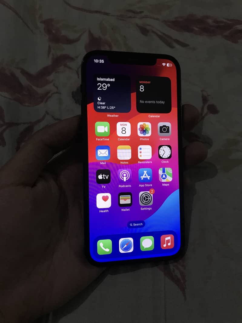 Apple iPhone 12 1