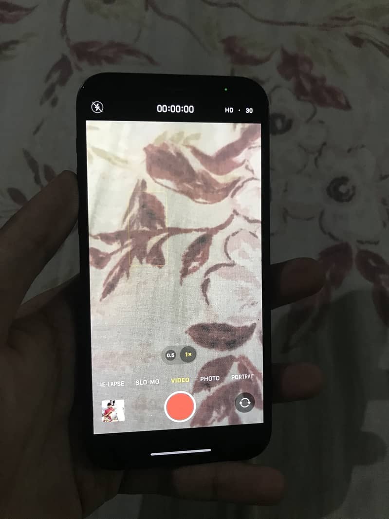 Apple iPhone 12 10