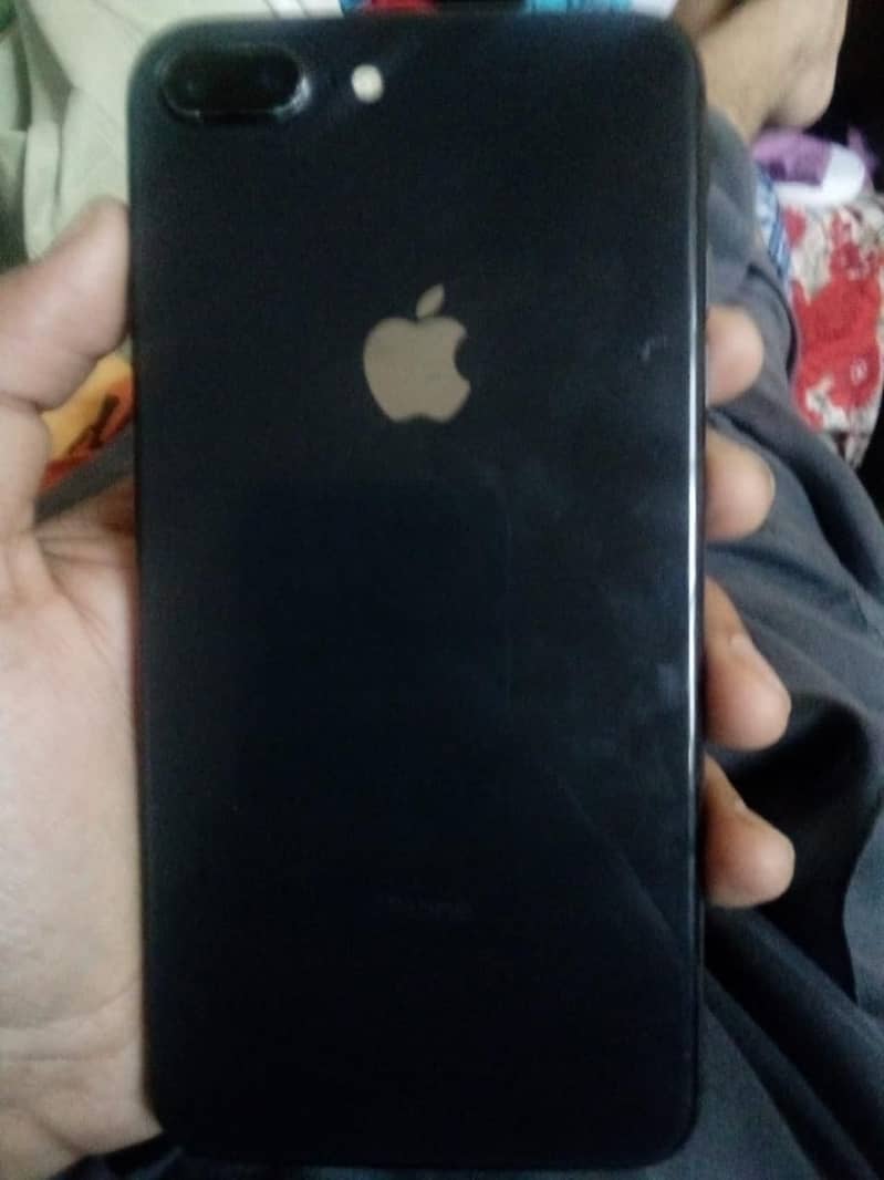 Apple iPhone 8 Plus 0