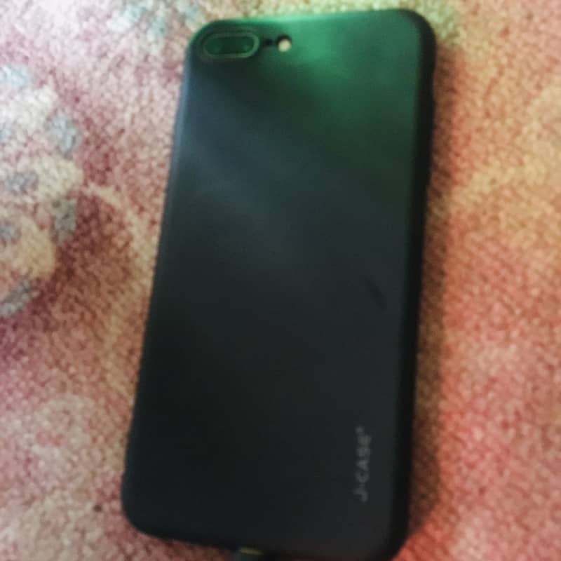 Apple iPhone 7 Plus 0