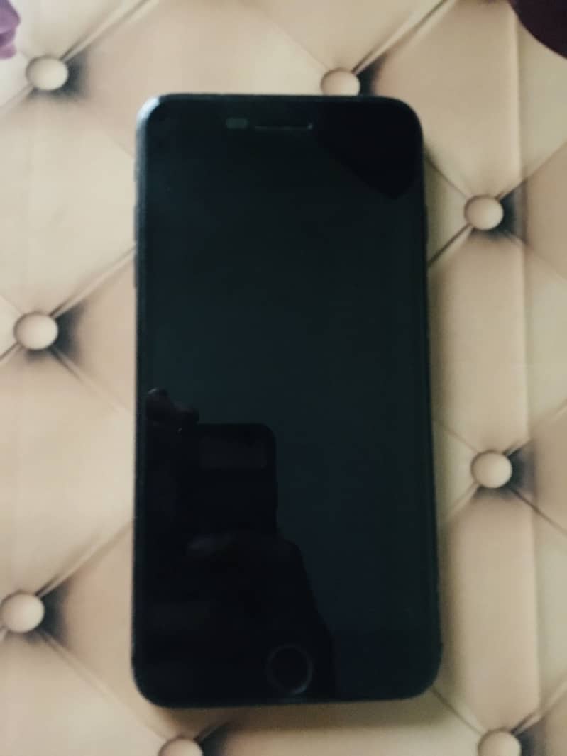 Apple iPhone 7 Plus 2