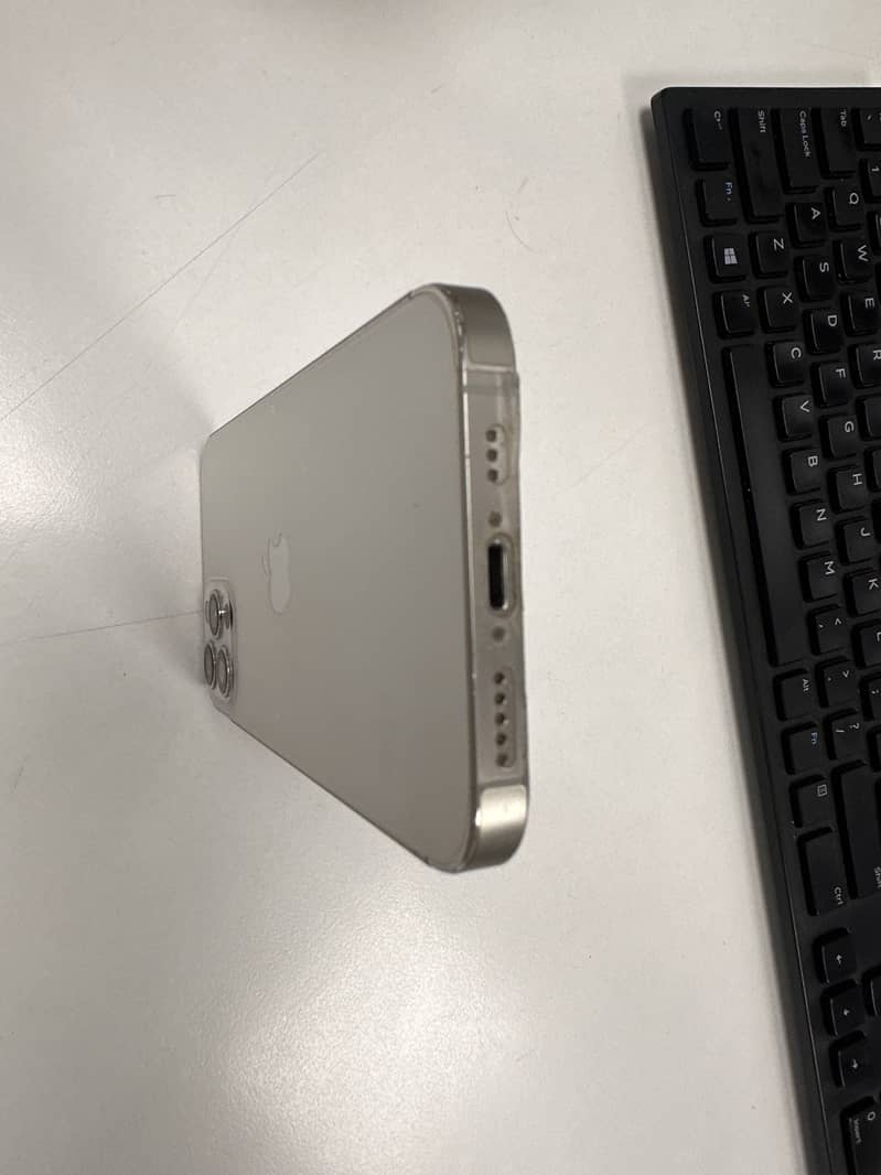 Apple iPhone 12 Pro 4