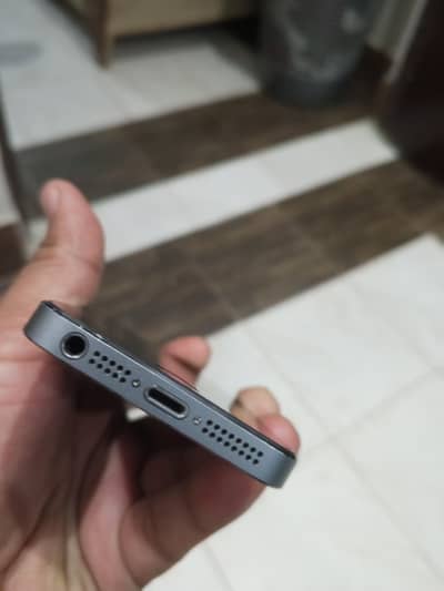 Iphone 5s & 5c ,32gb