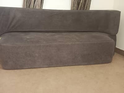 sofa combed