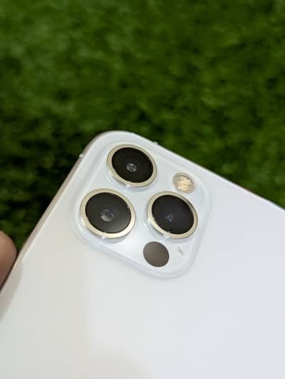 Apple iPhone 12 Pro