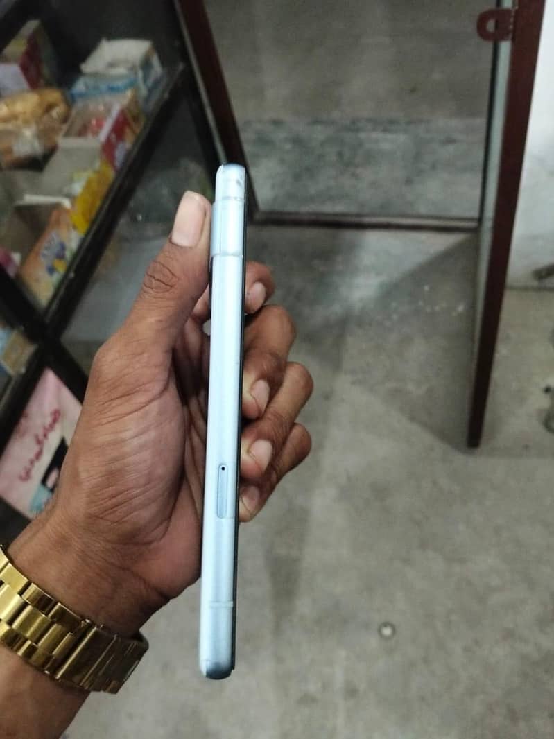 Google Pixel 7a 5