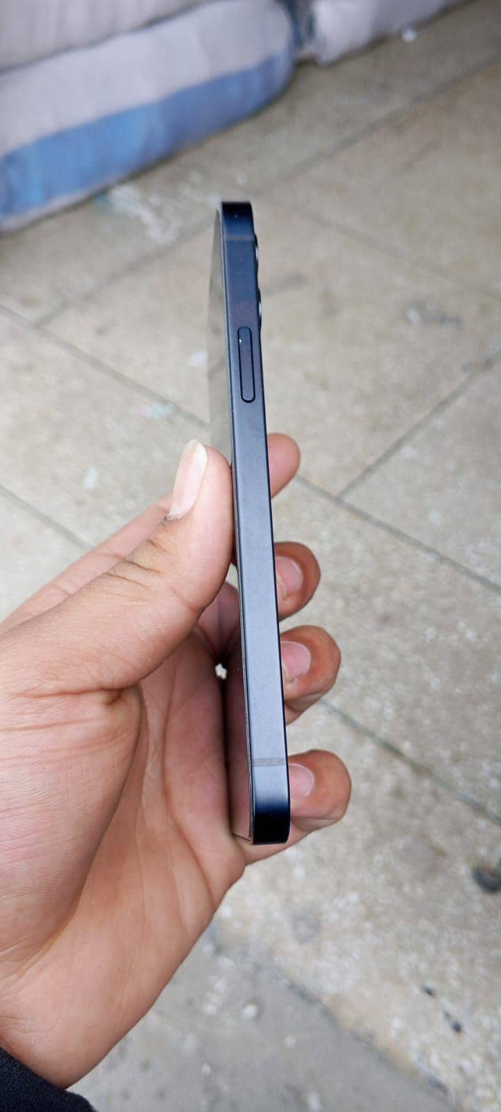 Apple iPhone 12 1