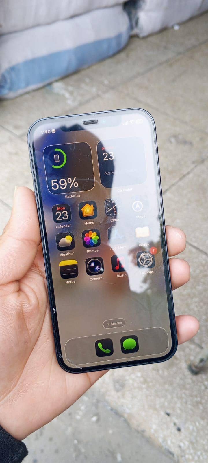 Apple iPhone 12 4