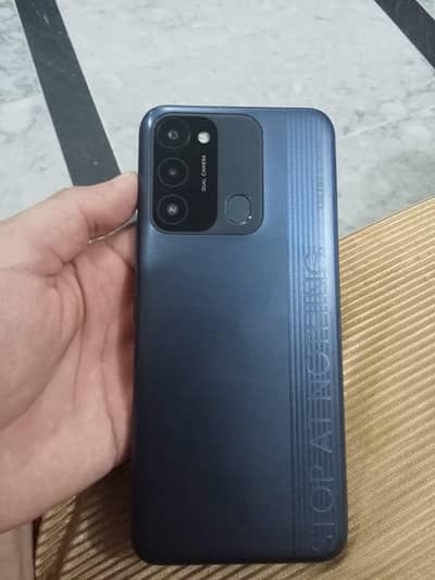 Tecno Spark 8C