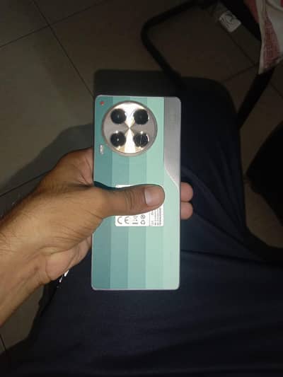 Tecno CAMON 30