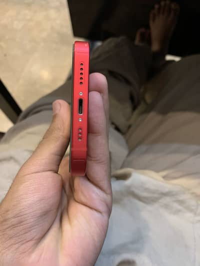 Apple iPhone 14