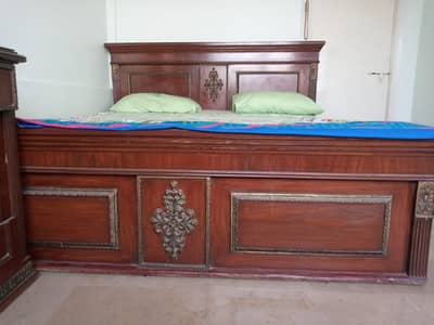 King Sized bedroom set