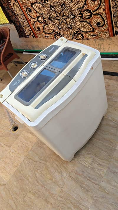 Washing machine Kenwood almost new