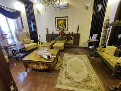 Vip 10 Marla Luxury Furnished Lower Portion Available For Rent In Bahria Town Lahore