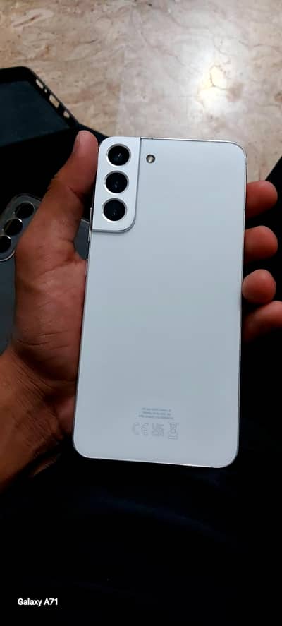s 22 plus