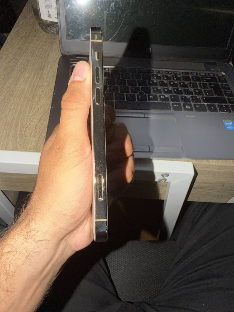 Iphone 12 pro 2